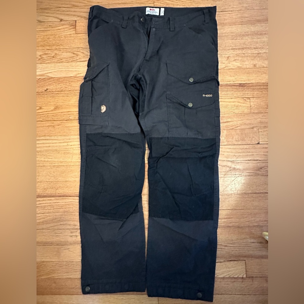 Fjallraven cargo pants - 37” US / 54 EU